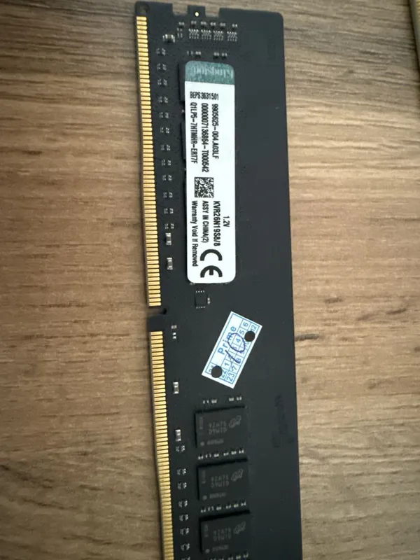 оперативная память DDR4 8 gb-2 шт 4 gb -1 шт все трое дам за 500.000 3 оперативная память DDR4 8 gb-2 шт 4 gb -1 шт все трое дам за 500.000 3