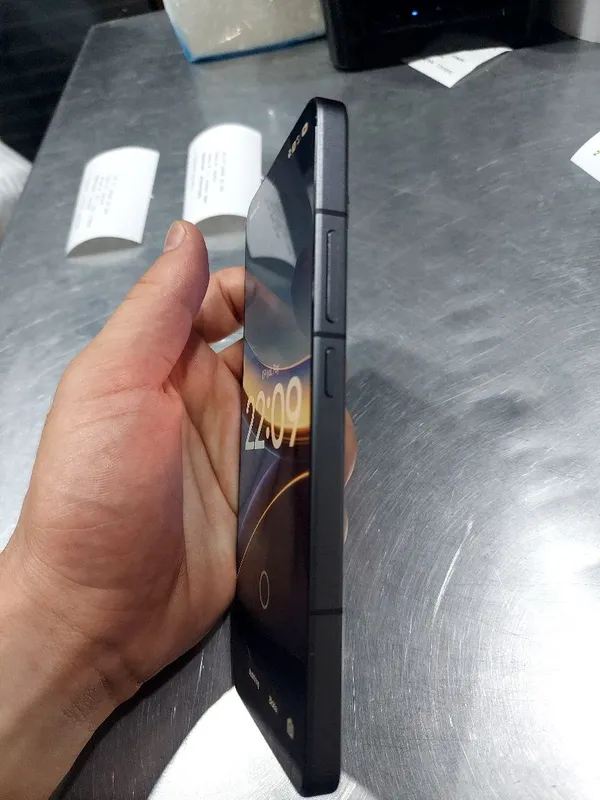Poco F7 Pro Yengi 512gb 3