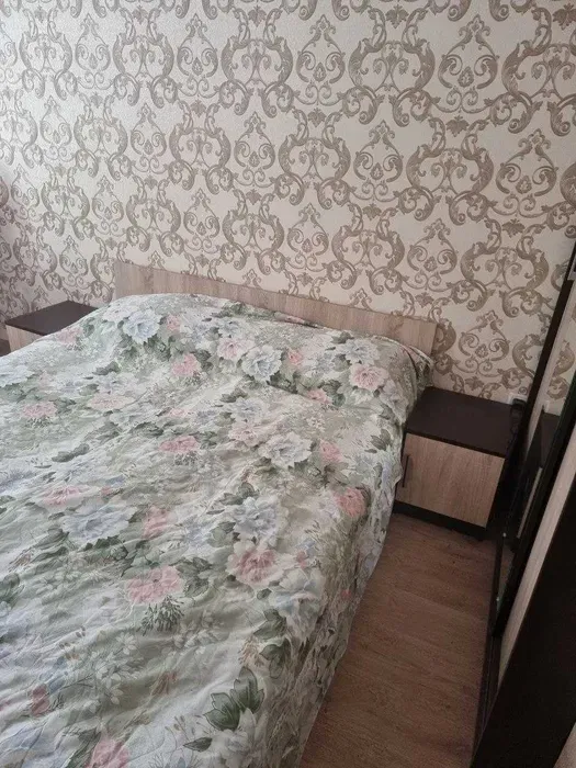 Yotoqxona гарнитури «EDM 5» yaxshi holatda 2