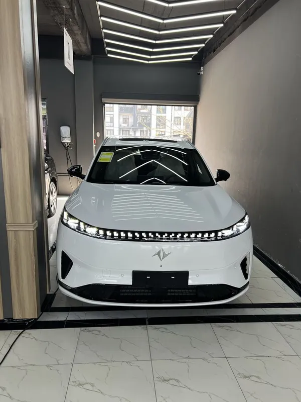 Donfeng 008 restaling 2026 model 3 yil garantiya salon 1 Donfeng 008 restaling 2026 model 3 yil garantiya salon 1