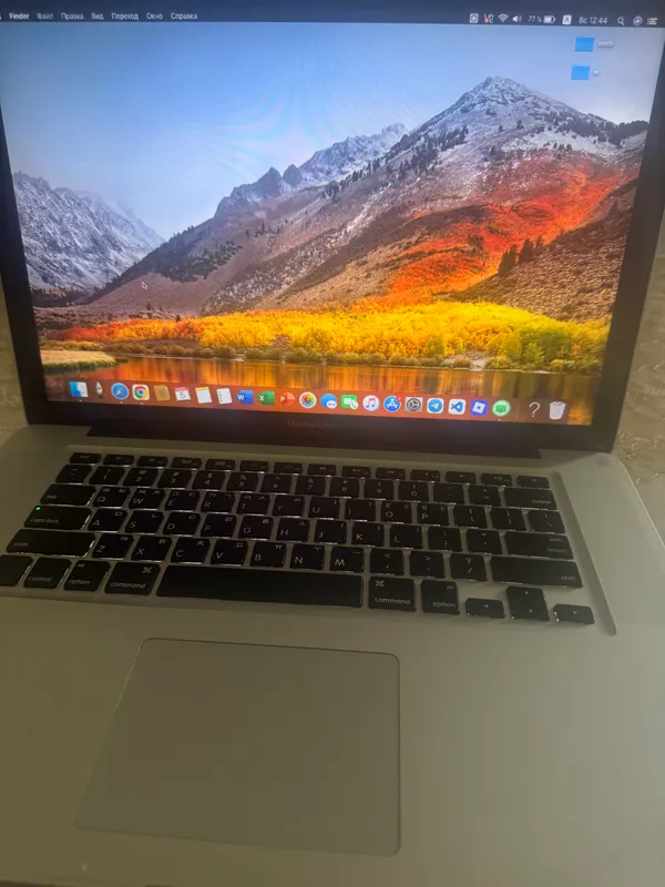 MacBook pro 2011 1 MacBook pro 2011 1