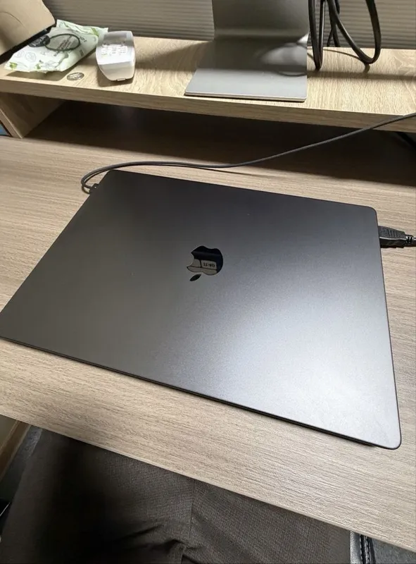 Macbook pro m4 pro 16 dyum — фото 1