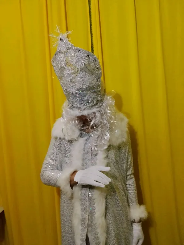 корбобо коркиз ялмогиз ва гринч кийимлари сотилади 4