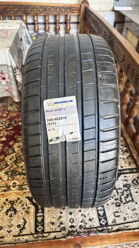 Michelin PILOT SPORT 5 245/40ZR18 (97Y) XL TL 1