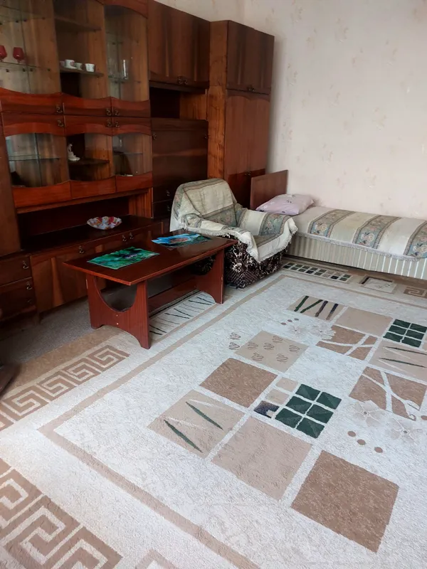 Сдаю квартиру 9/4/2,Мираб.р-н,ГУВД.550$ в месяц. 2