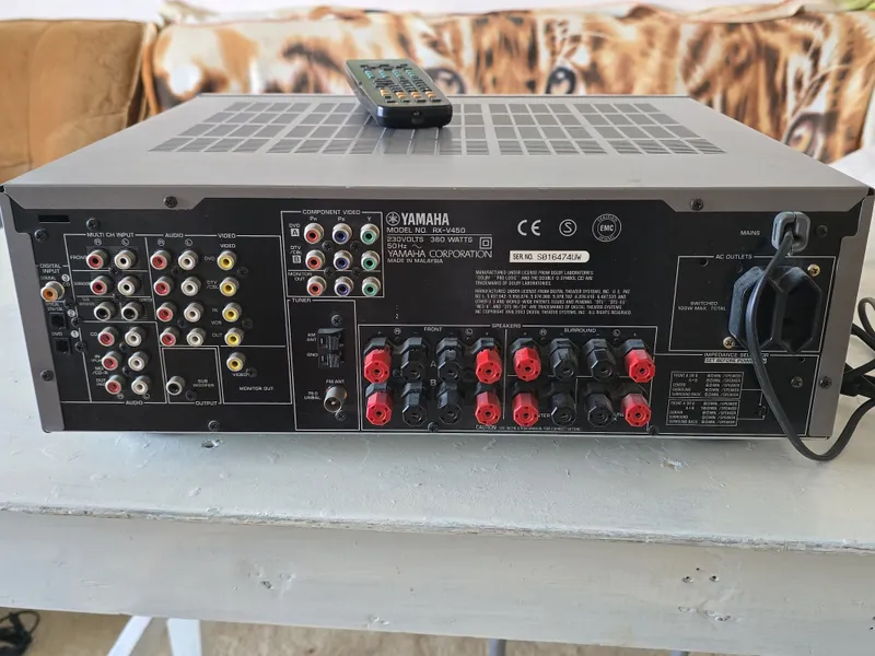 Yamaha rx- v 450 3 Yamaha rx- v 450 3