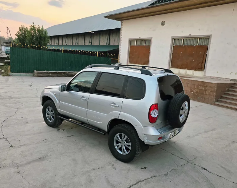 Niva 4x4 Sotiladi 5 Niva 4x4 Sotiladi 5