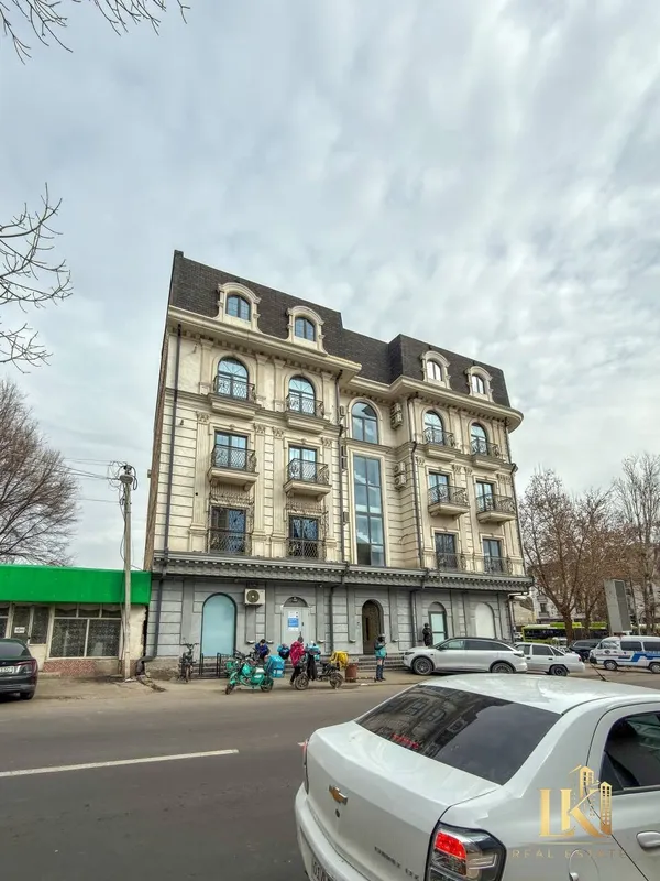 Продаётся 5-комнатная квартира, 163 м², 2/5 (Мирзо-Улугбекский район)