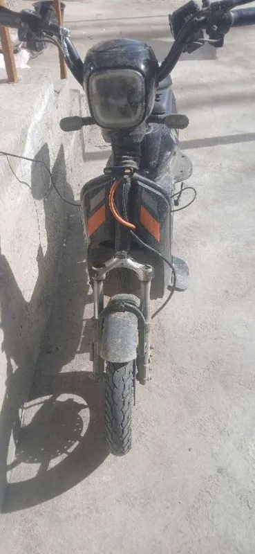 Skuter-moped 40-60 km srochna sotiladi — фото 1