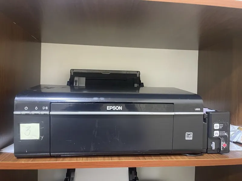 Плинтер epson l800 продаю срочно — фото 1