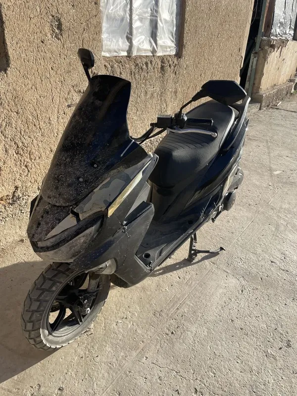 Skuter gluchitel yangi orqa balon yangi akumlator yangi