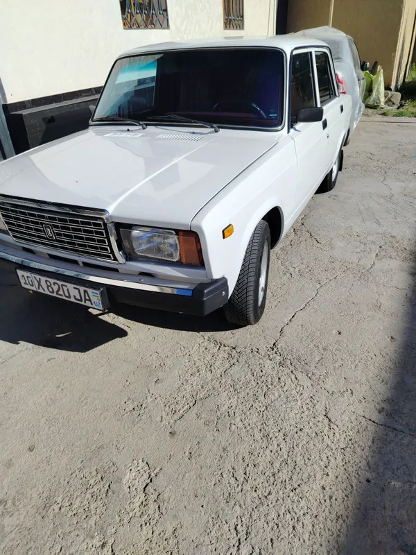 Vaz 2107 sotiladi holati zor Qiziqanla tel qlila 1