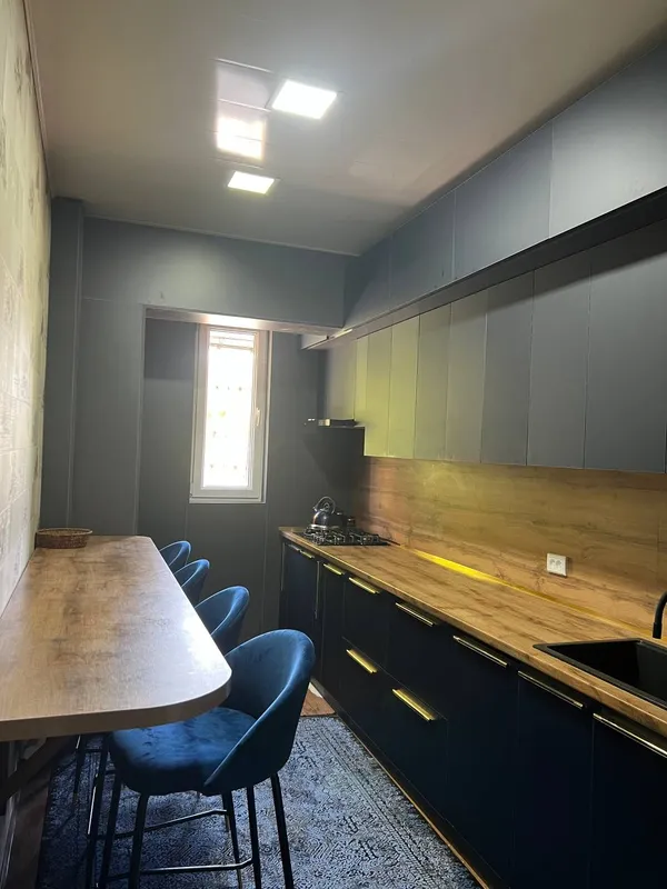 Квартира 3-комнатная, 70 м², 3/9, Генерал Узаков кочаси (Шайхантахурский район) — фото 1