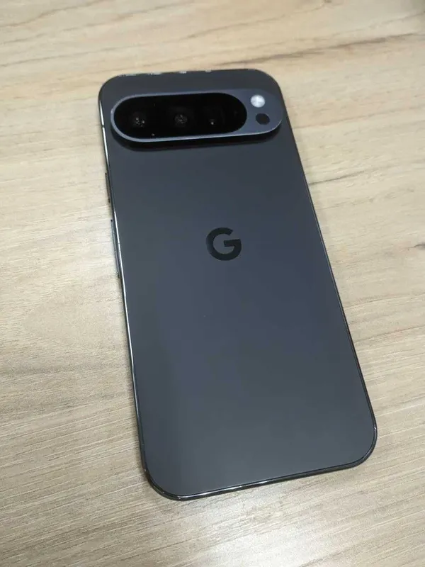 Google Pixel 9 Pro 256GB Obsidian (Батарея 100%, 9 циклов)