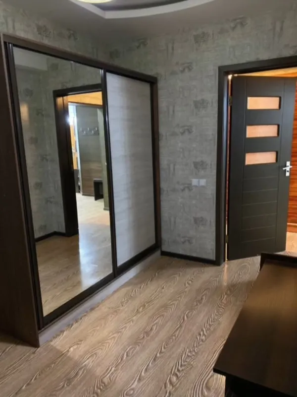 Сдаю евролюкс 4/4/12 метроКосмонавтов 100м² — фото 8