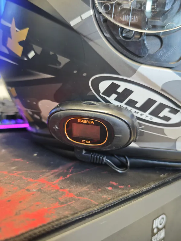 HJC с гарнитурой Sena S10 — фото 3