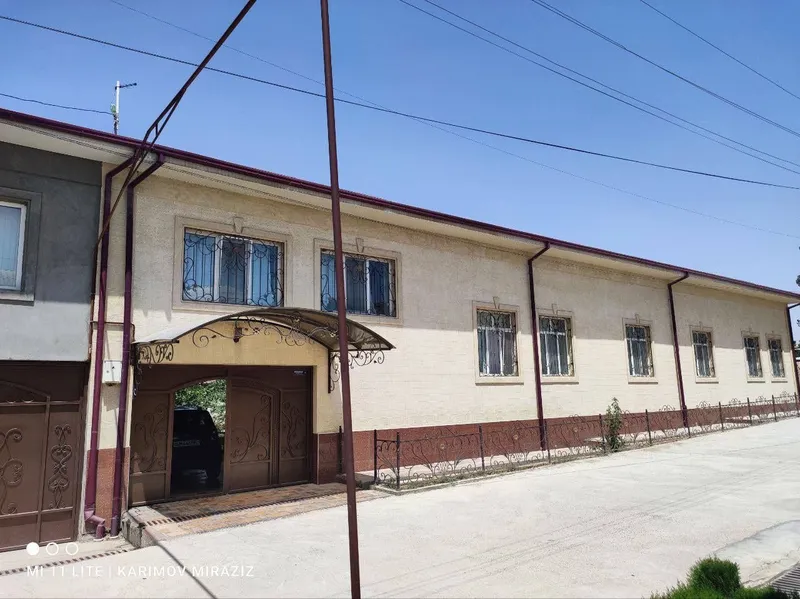 Nazarbek Xarakat 3 yarim sotix 6 ta xona 2 ta padvoli bor