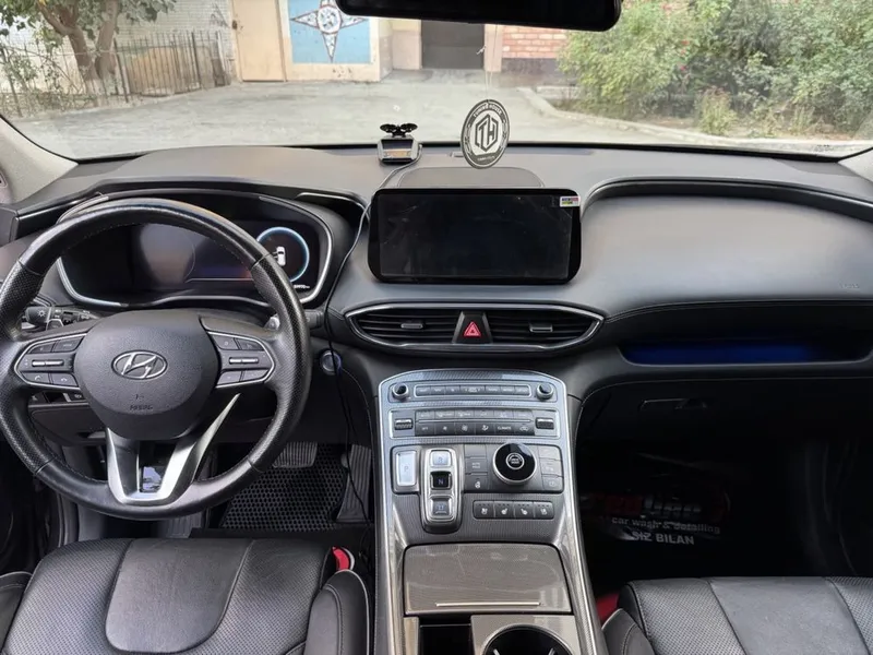 Hyundai Santa Fe 2023 года 4 Hyundai Santa Fe 2023 года 4