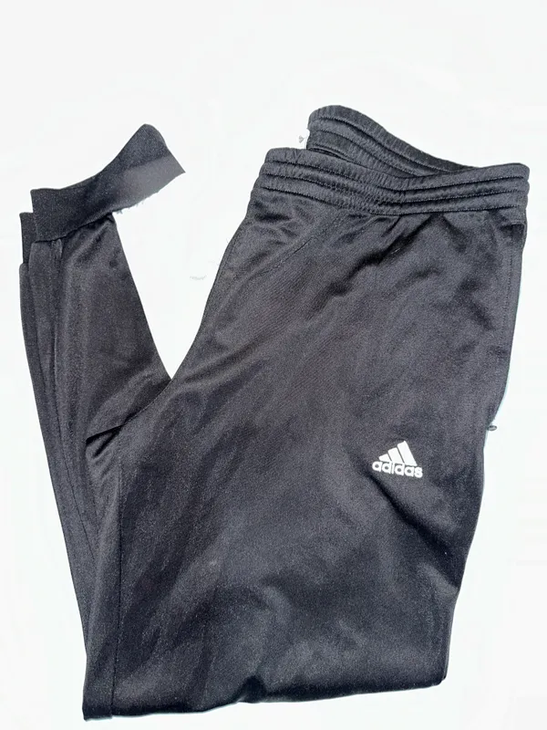 Спортивный костюм 6 Спортивный костюм 6