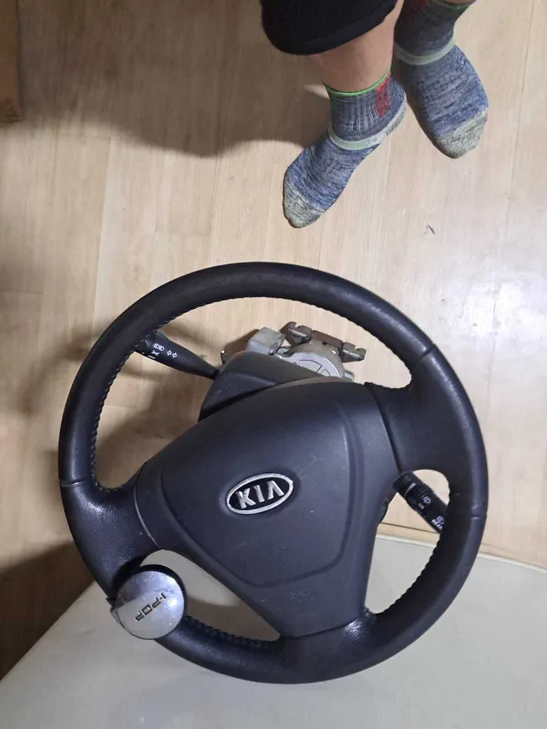 Kia elektro rulovoy useletil — фото 4