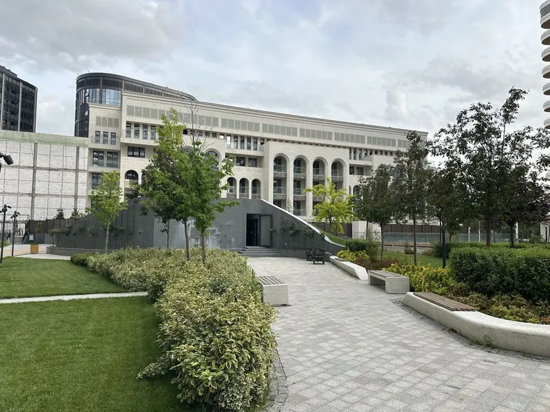 Продажа квартиры 3-х комнатной в клубном доме в ЖК Инфинити