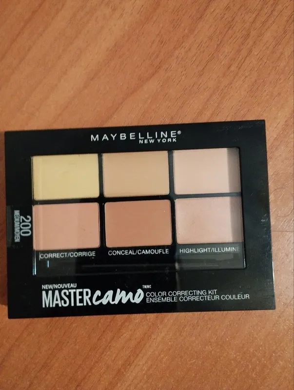 Корректор тональный для лица Maybelline