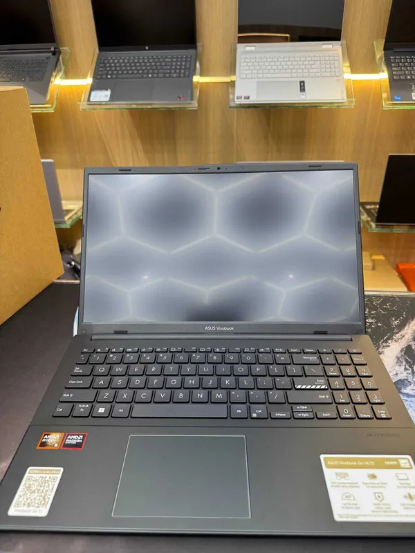 Noutbuk ASUS Vivobook 15, Amd Ryzen 5 40 , 8/512GB SSD, 15.6" FHD LED — фото 3
