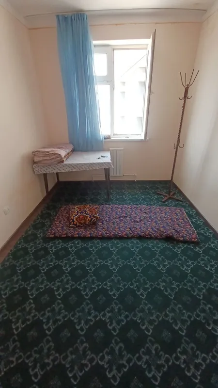 Termiz Karimbek restorani yonida Gvardiya domlaridan — фото 1