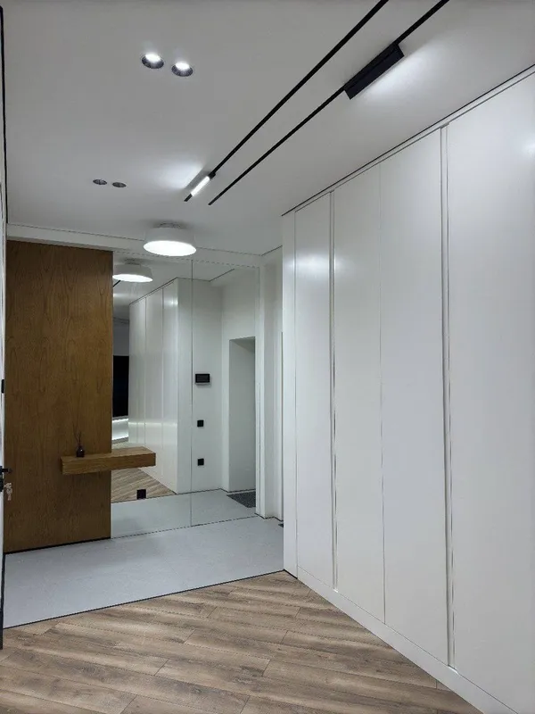 3 xonali kvartira, 102 m2, Yakkasaroy 2