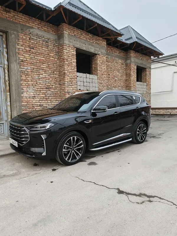 Jetaur x70plus vehicle