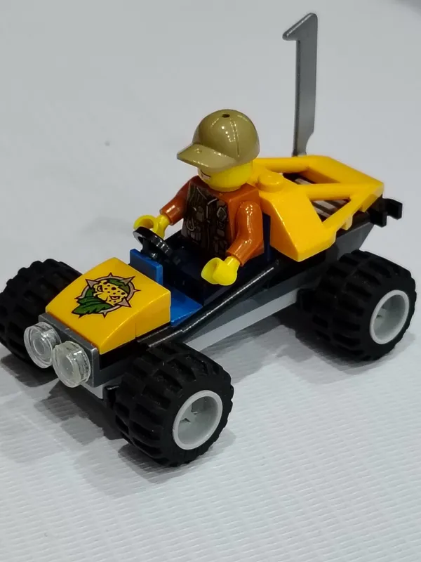 Конструктор Багги с минифигуркой (Совместим с LEGO)