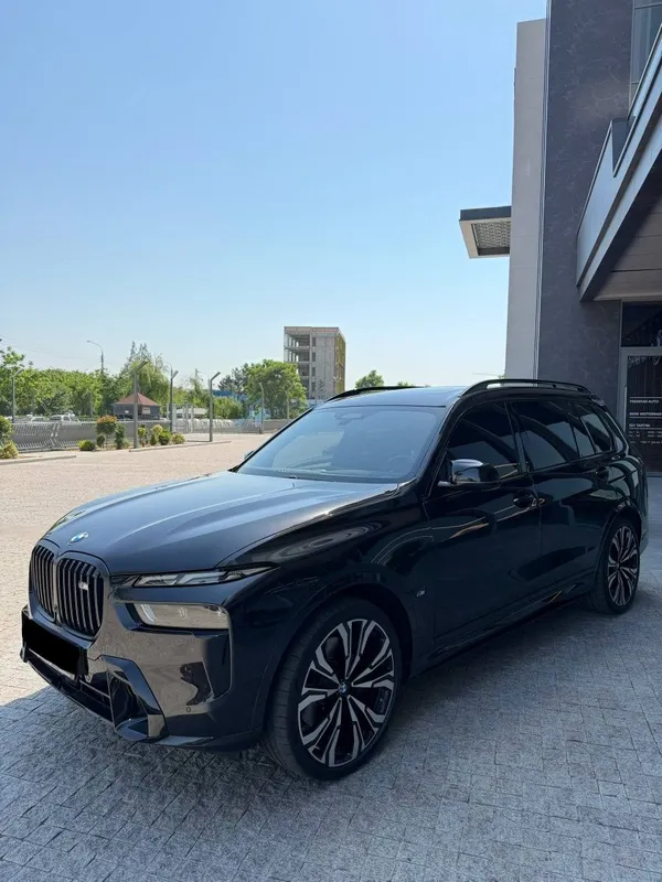 Bmw x7 m60i продается — фото 6