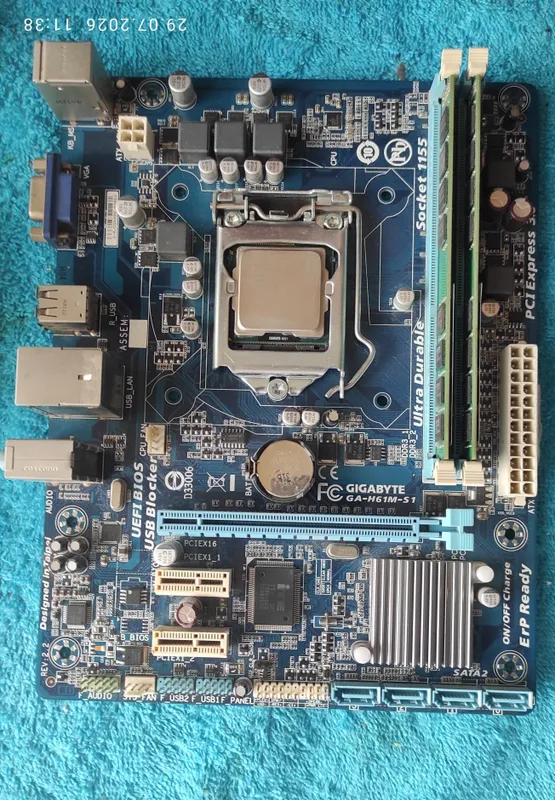 Материнская плата Gigabyte GA-H61M-S1 в комплекте 1 Материнская плата Gigabyte GA-H61M-S1 в комплекте 1