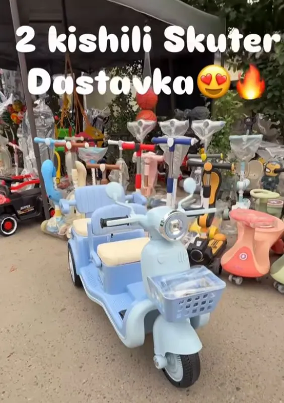 продаю новый детский скутер двух местный