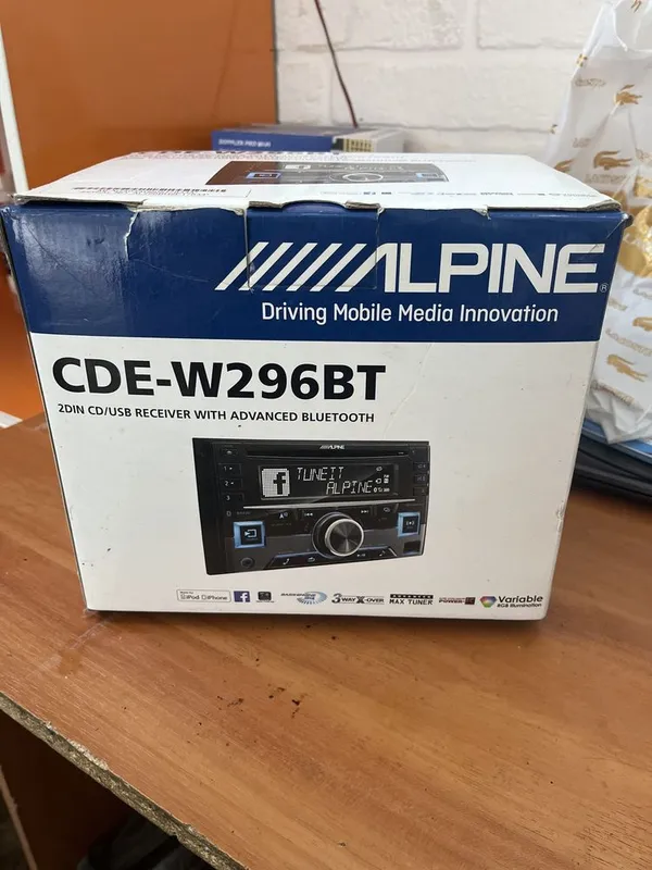 Процессорная магнитола Alpine CDE-W296BT (DSP, FLAC, Bluetooth) — фото 1