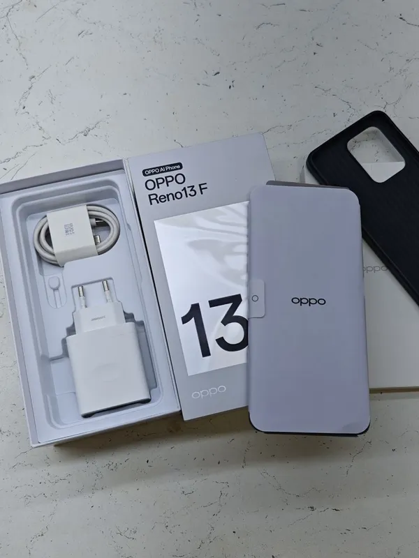 OPPO Reno 13 F Sotlad