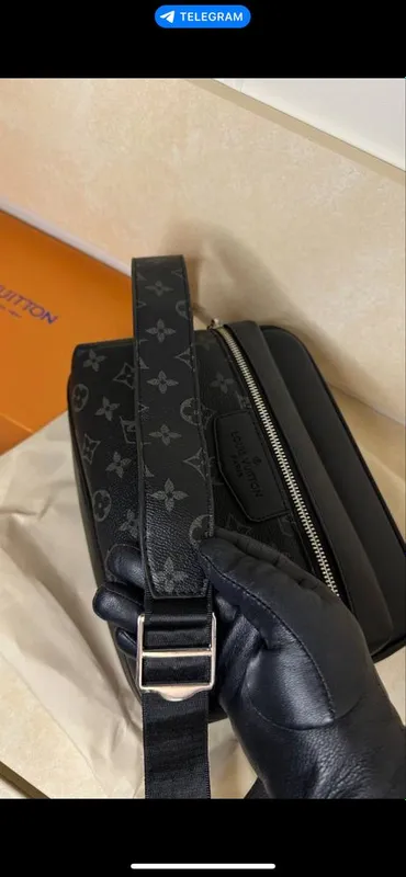 Сумка Louis Vuitton — фото 3