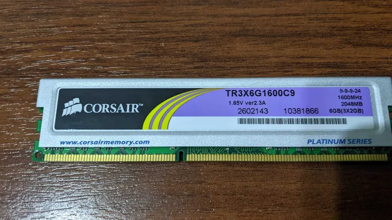 Оперативная память Kingston ValueRAM DDR4 [KVR26N19S8/8] 8 ГБ — фото 1