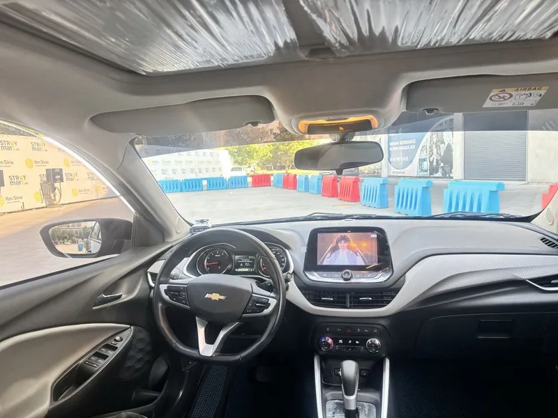 Onix Premier 2 2023 3