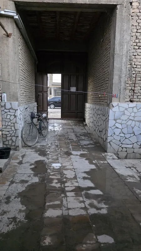 Уй сотилади Хатирчи центрда 4