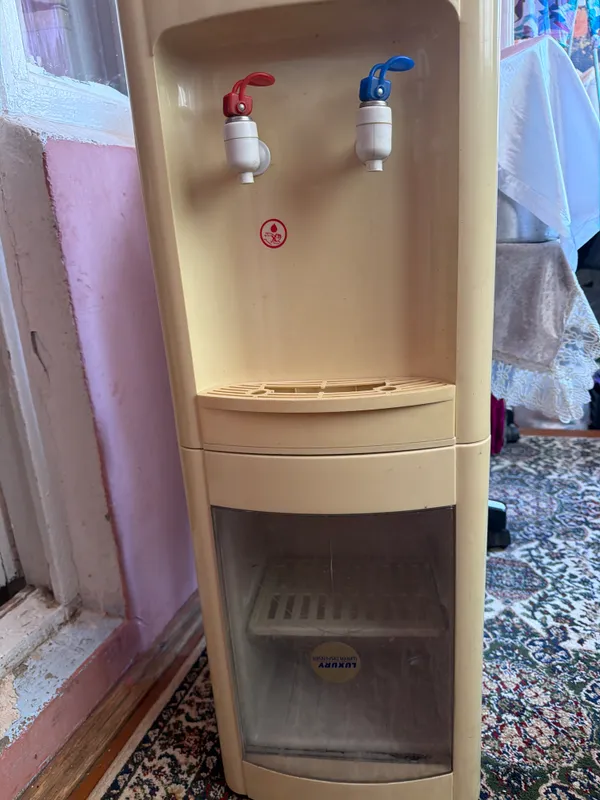 Кулер для воды