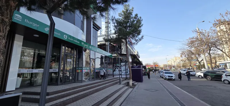 Срочно продаётся не жилая здания вдоль дороги 2 Срочно продаётся не жилая здания вдоль дороги 2