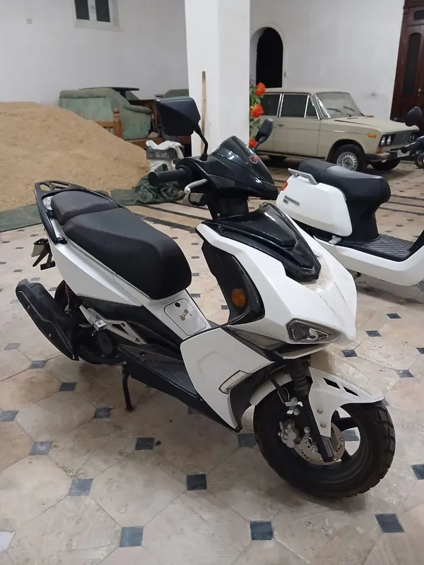 sport motoskuter