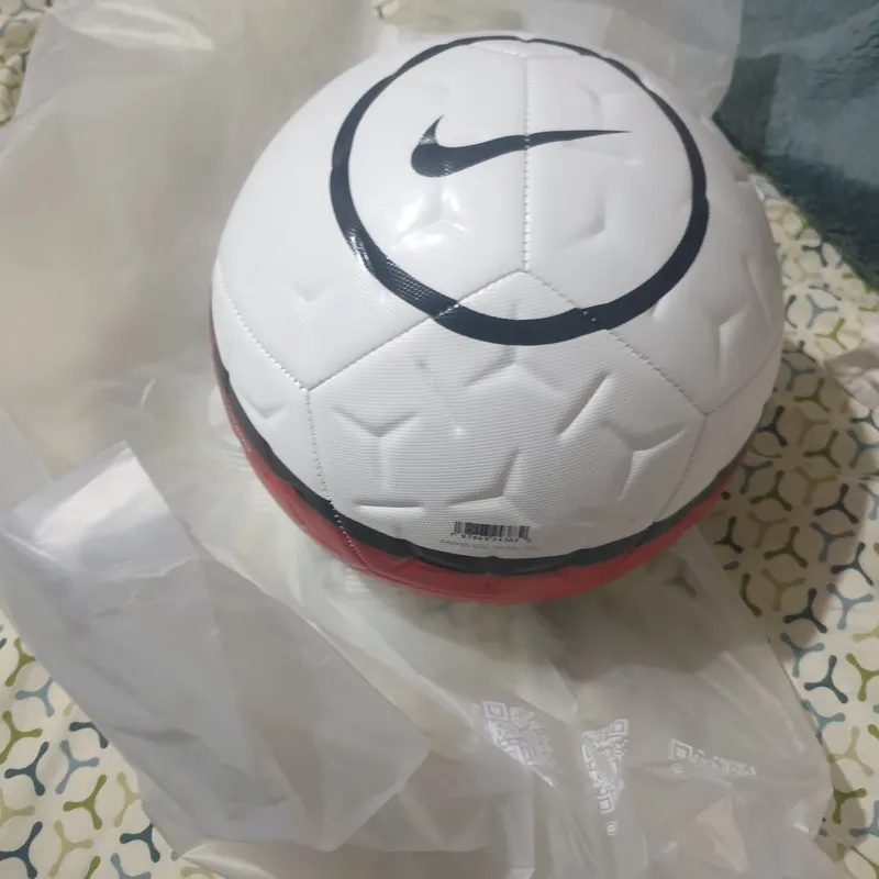 Мяч футбольный Nike Academy размер 5 новый 2 Мяч футбольный Nike Academy размер 5 новый 2