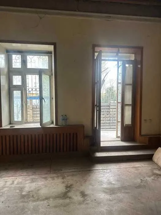 Ж.К.Акай Сити.Продам отличный обьект под бизнес 85квм.+подвал 40квм. — фото 1