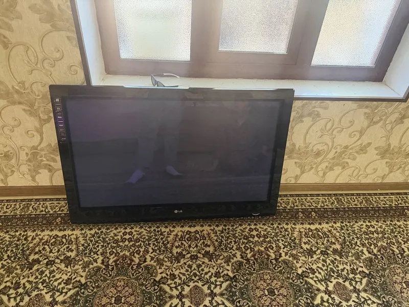 Телевизор lg 42 , в хорошем качестве , televizor lg