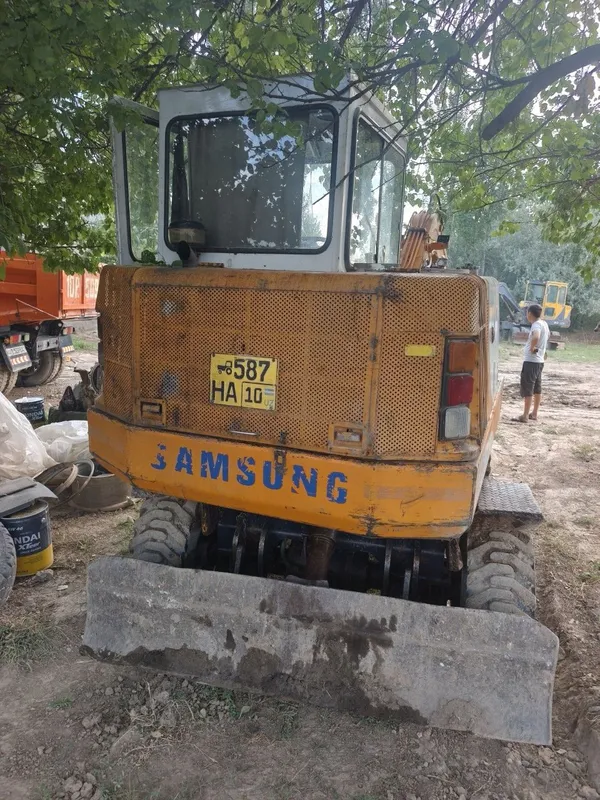 Ekskavator Samsung 1 Ekskavator Samsung 1