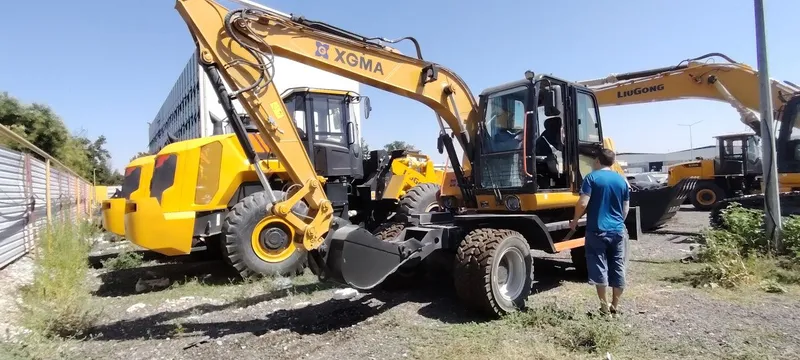 Колёсный экскаватор 130 XGMA 2