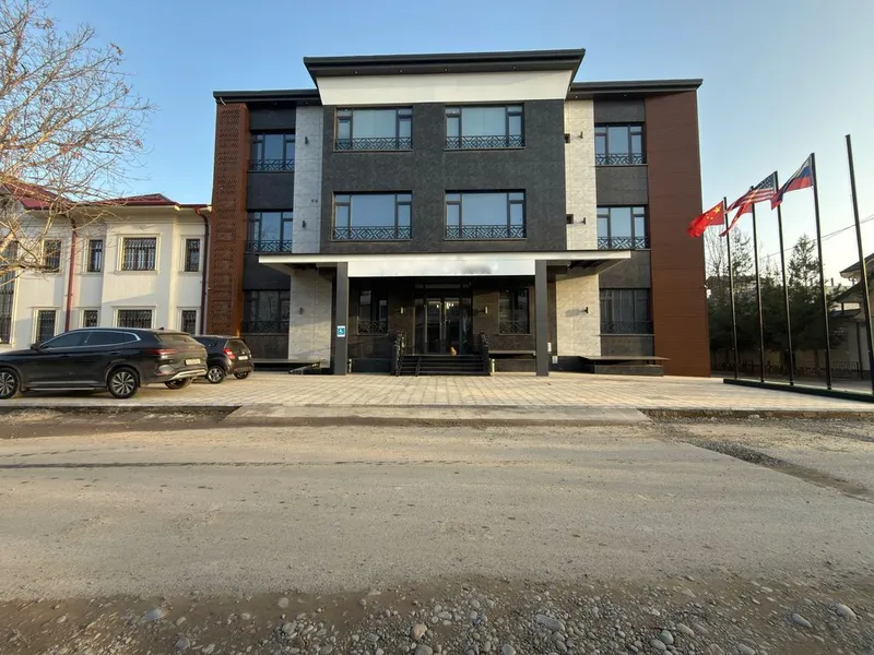 Продажа новой гостиницы у дороги 6 соток 2225м2 ориентир Хайт-Таун Продажа новой гостиницы у дороги 6 соток 2225м2 ориентир Хайт-Таун