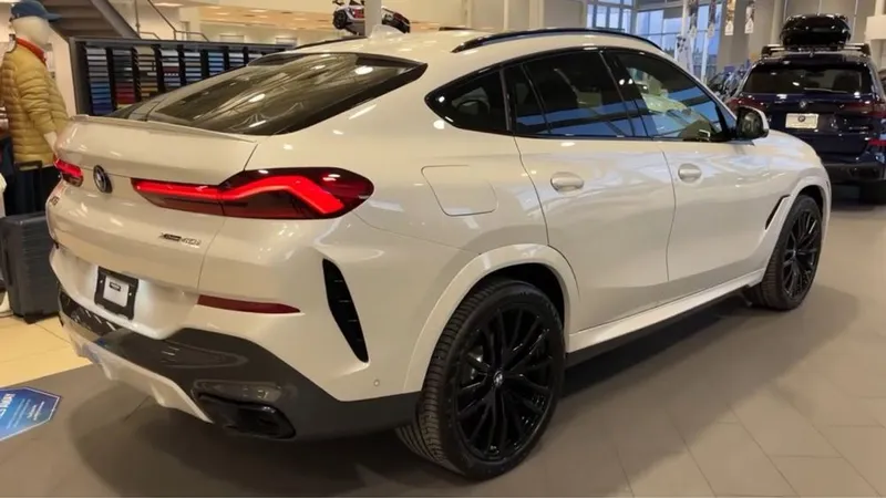 Продам BMW X6 2022 i40. 2 Продам BMW X6 2022 i40. 2